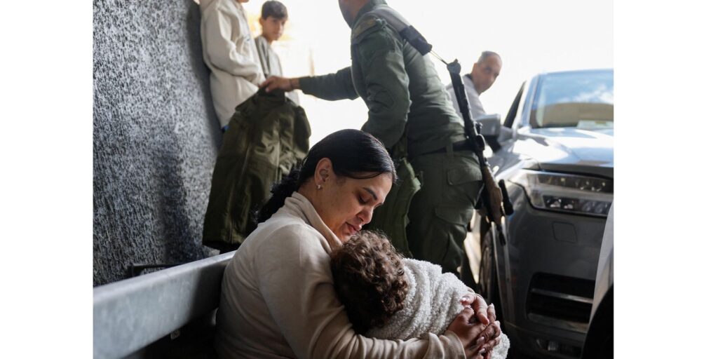 ataque-atinge-escola-no-ira-e-deixa-57-mortos