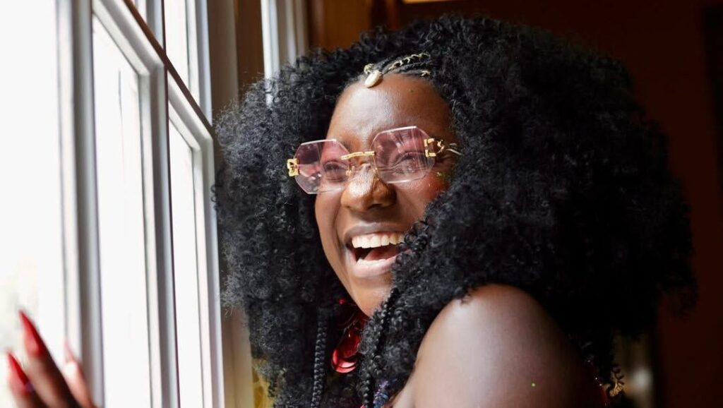 adriana-araujo,-cantora-de-samba,-entra-em-coma-apos-sofrer-aneurisma