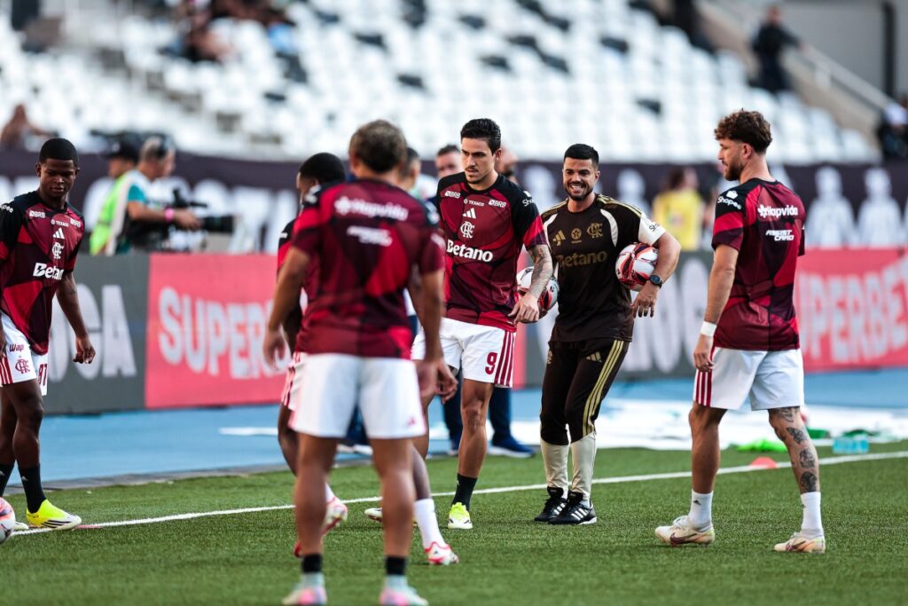 flamengo-divulga-escalacao-para-semifinal-do-campeonato-carioca