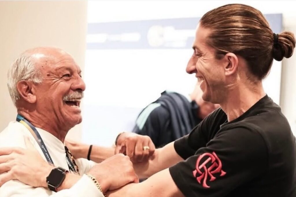 junior-detona-diretoria-do-flamengo-por-demissao-de-filipe-luis;-veja