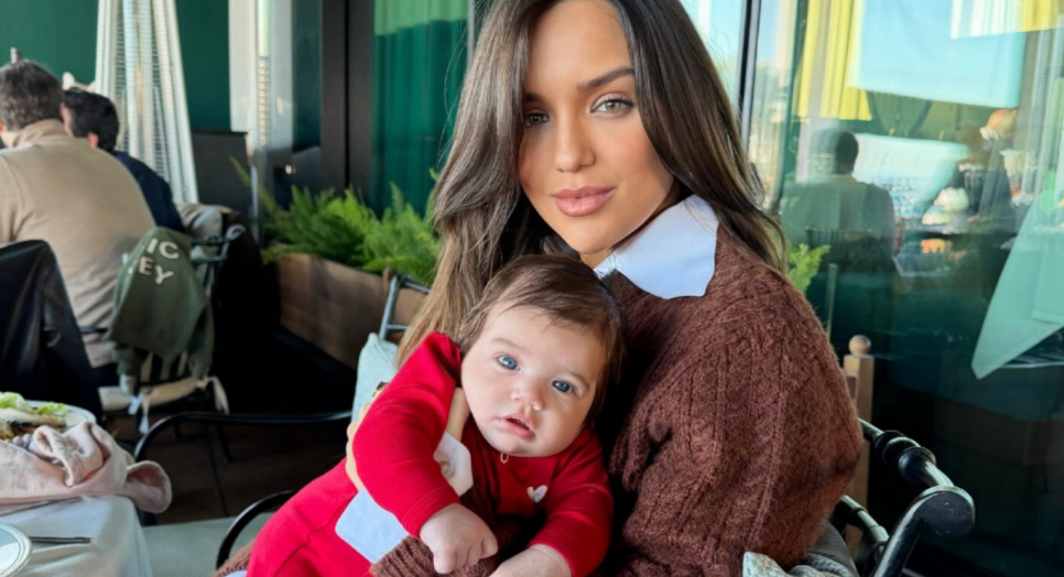 rafa-kalimann-encanta-a-web-ao-posar-com-a-filha-em-portugal