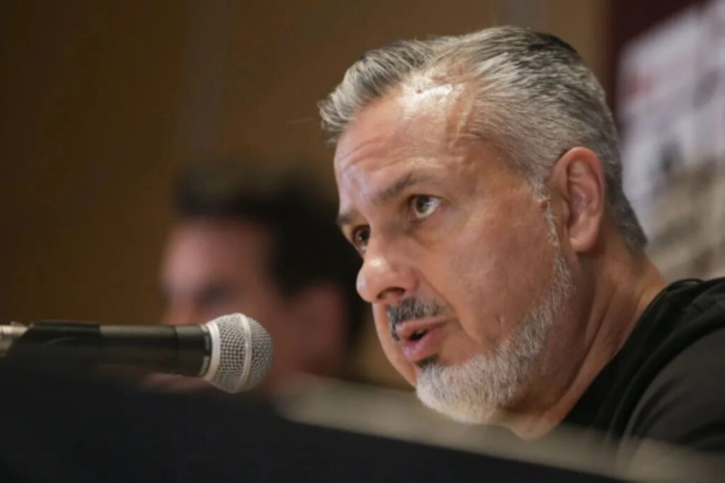 flamengo:-jose-boto-assume-responsabilidade-por-demitir-filipe-luis