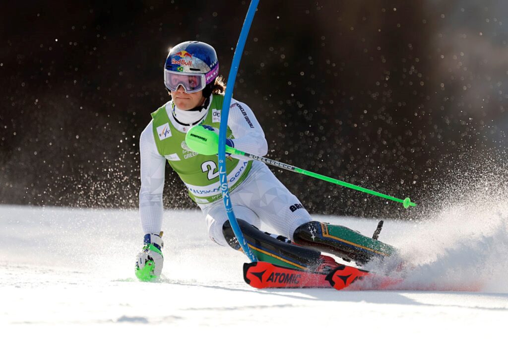 lucas-pinheiro-e-bronze-no-slalom-em-etapa-da-copa-do-mundo-de-esqui