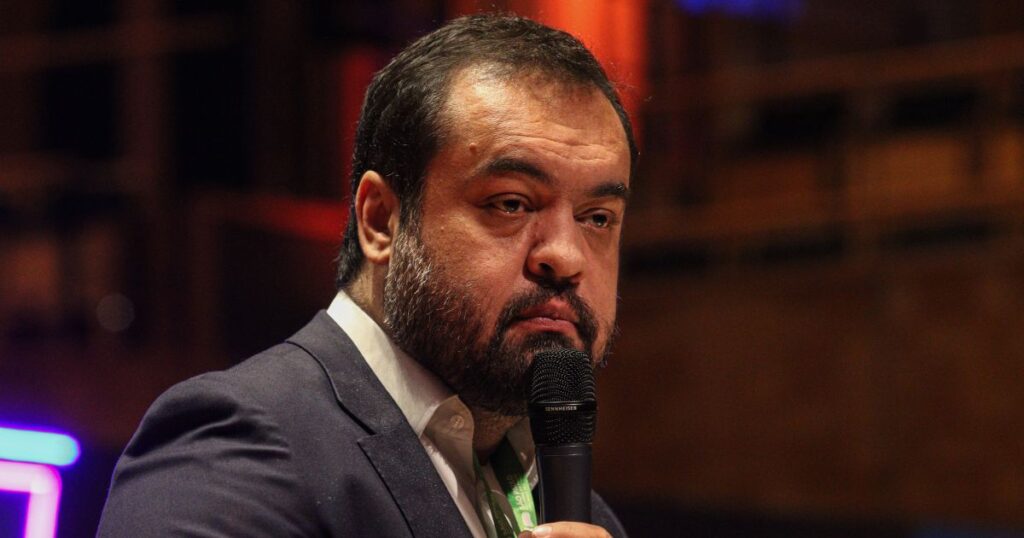 nunes-marques-pede-vista-e-suspende-julgamento-sobre-claudio-castro-no-tse