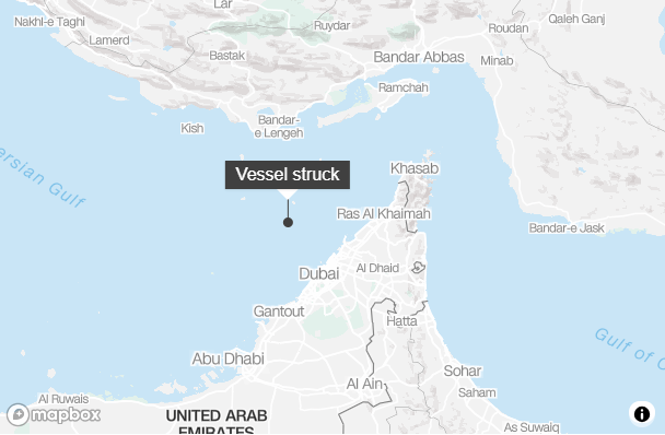 navio-de-carga-e-atingido-proximo-ao-estreito-de-ormuz