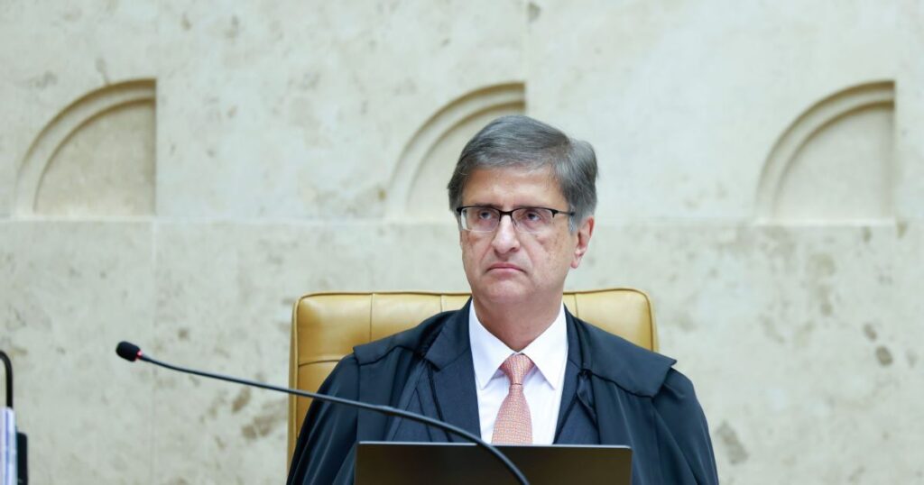 pgr-e-a-favor-de-transferir-custodia-das-joias-sauditas-a-receita-federal