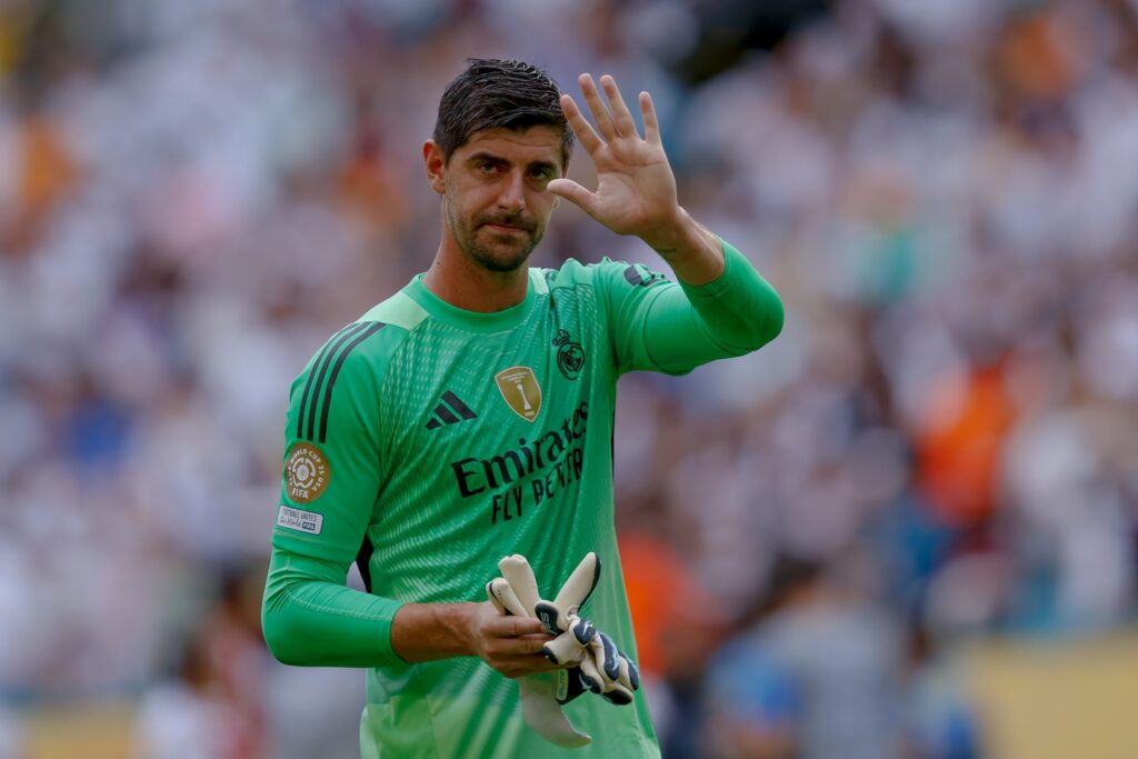 champions-league:-courtois-supera-atacantes-em-participacoes-em-gols