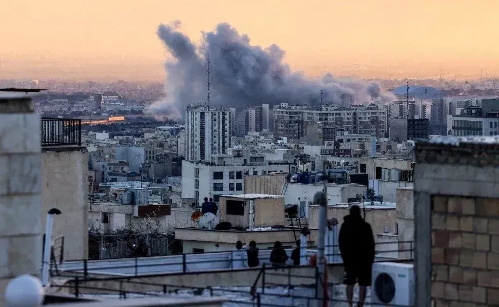 israel-afirma-ter-atingido-mais-de-200-alvos-no-ira-nas-ultimas-24-horas