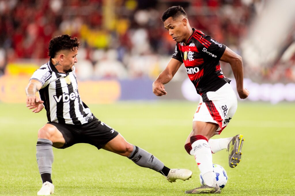 brasileirao:-rodada-comeca-com-classico-botafogo-x-flamengo-e-duelo-de-vitoria-x-galo
