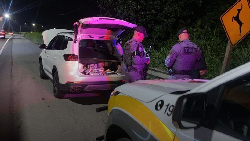 policial-e-preso-com-129-iphones-avaliados-em-r$-1,5-milhao-em-rodovia