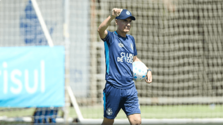 gremio-visita-chapecoense-para-se-manter-no-primeiro-pelotao-do-brasileiro