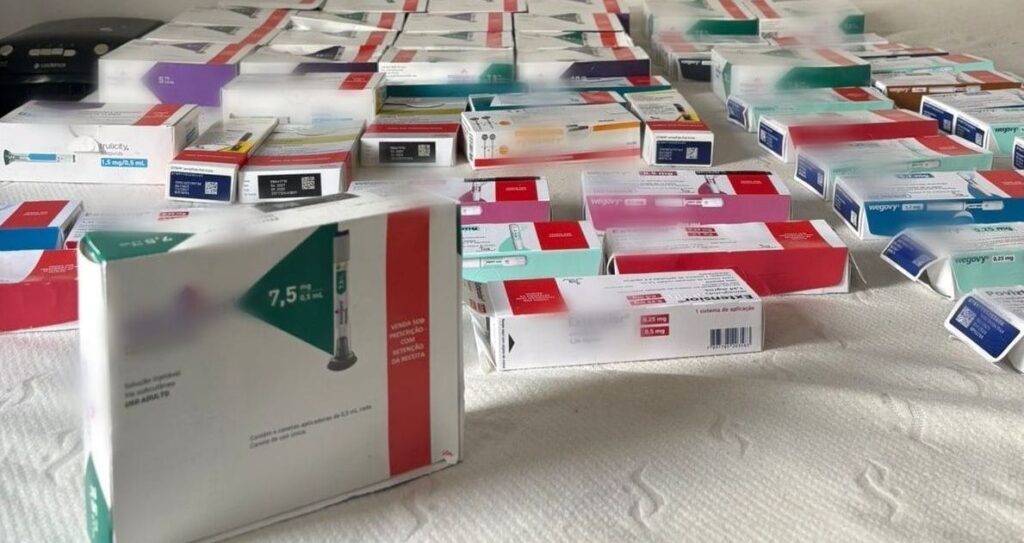 deposito-clandestino-de-canetas-emagrecedoras-e-achado-na-zona-oeste-de-sp