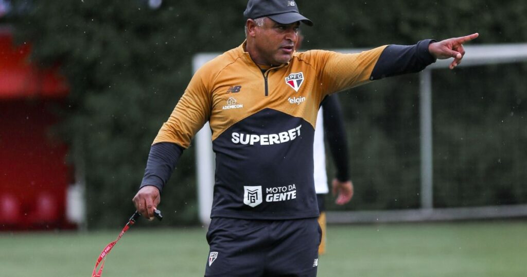 sao-paulo-tem-pendurados-e-duvida-sobre-lucas-contra-o-atletico-mg