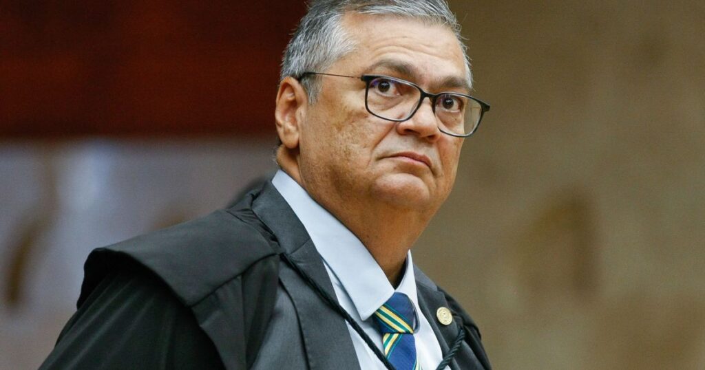 dino-manda-presidente-de-cpmi-explicar-emenda-a-fundacao-ligada-a-igreja
