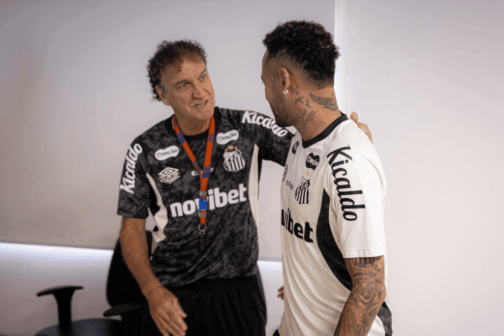 santos:-cuca-fala-sobre-caso-de-estupro-e-confirma-desfalque-de-neymar