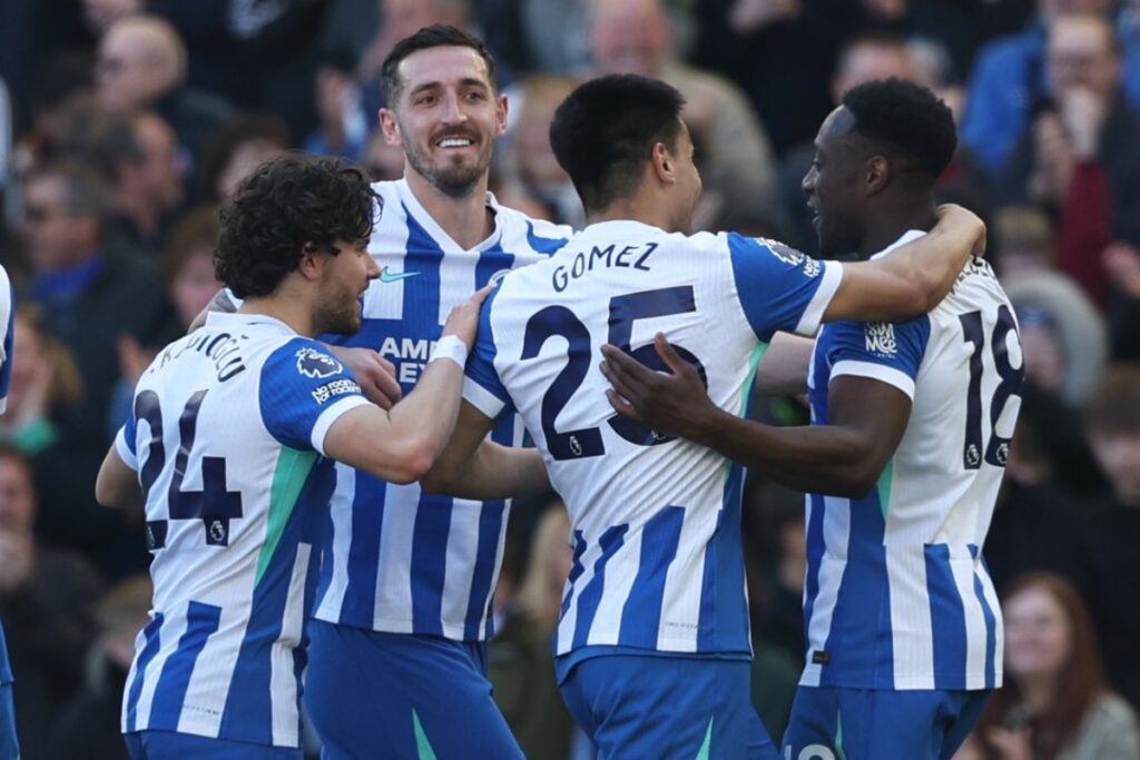 com-dois-gols-de-welbeck,-brighton-vence-o-liverpool-na-premier-league