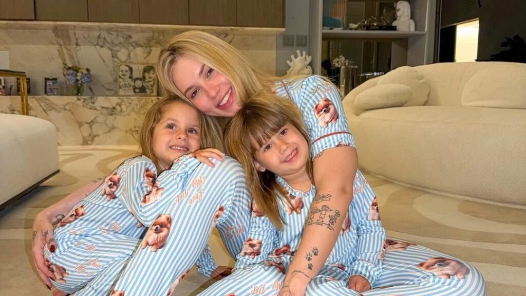 maria-flor-tira-selfie-inusitada-e-virginia-brinca:-“senhora?”