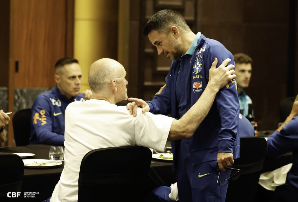 selecao-brasileira-encerra-apresentacao-para-amistosos-nesta-segunda.-veja-video