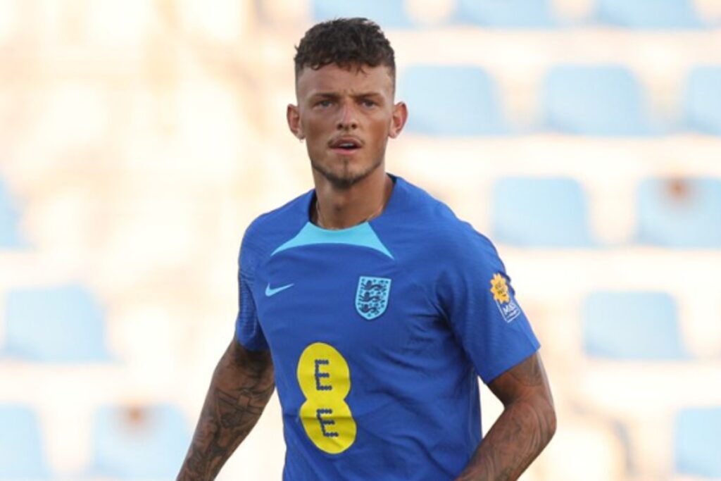 zagueiro-retorna-a-selecao-da-inglaterra-apos-polemica-na-copa-de-2022