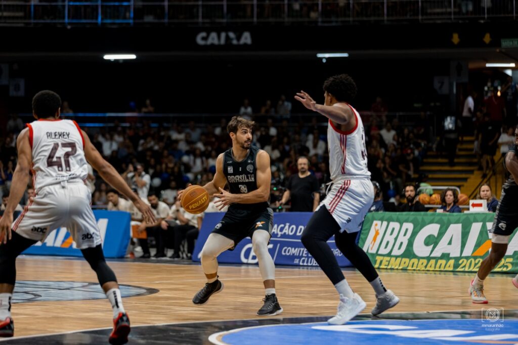 nbb:-brasilia-e-flamengo-fazem-classico-no-df.-confira-destaques