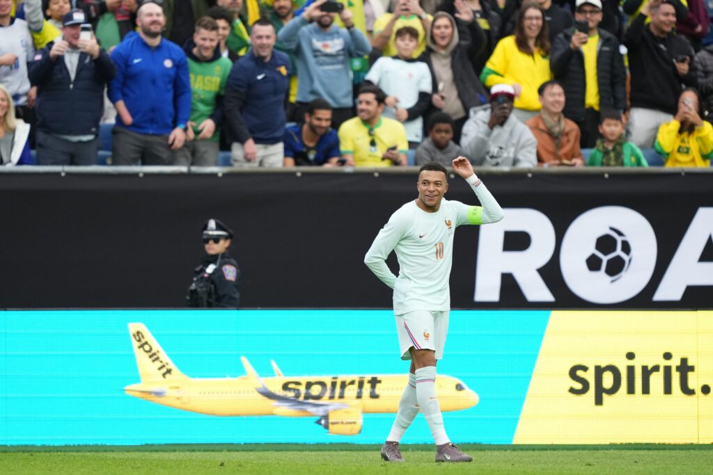 kylian-mbappe-esta-a-um-gol-de-atingir-marca-historica-pela-franca