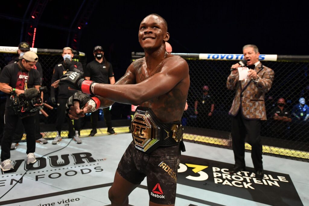 ufc-seattle-marca-retorno-de-adesanya-apos-1-ano,-em-luta-contra-pyfer
