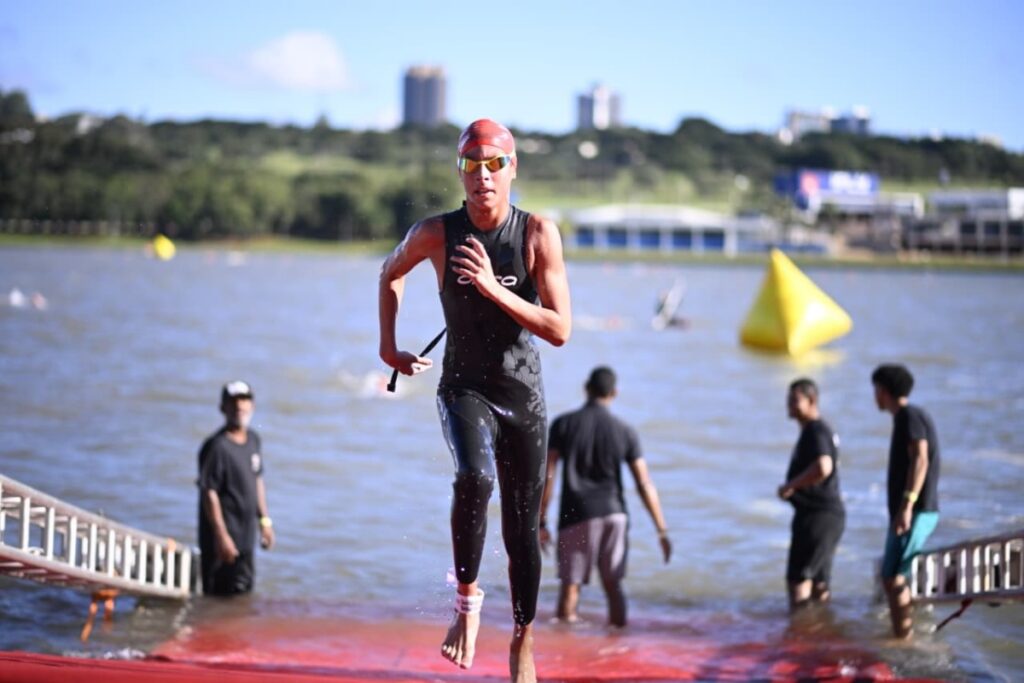 jovem-garante-dois-podios-no-primeiro-dia-do-metropoles-endurance