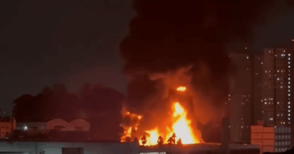 grande-incendio-atinge-distribuidora-de-tintas-em-diadema,-na-grande-sp
