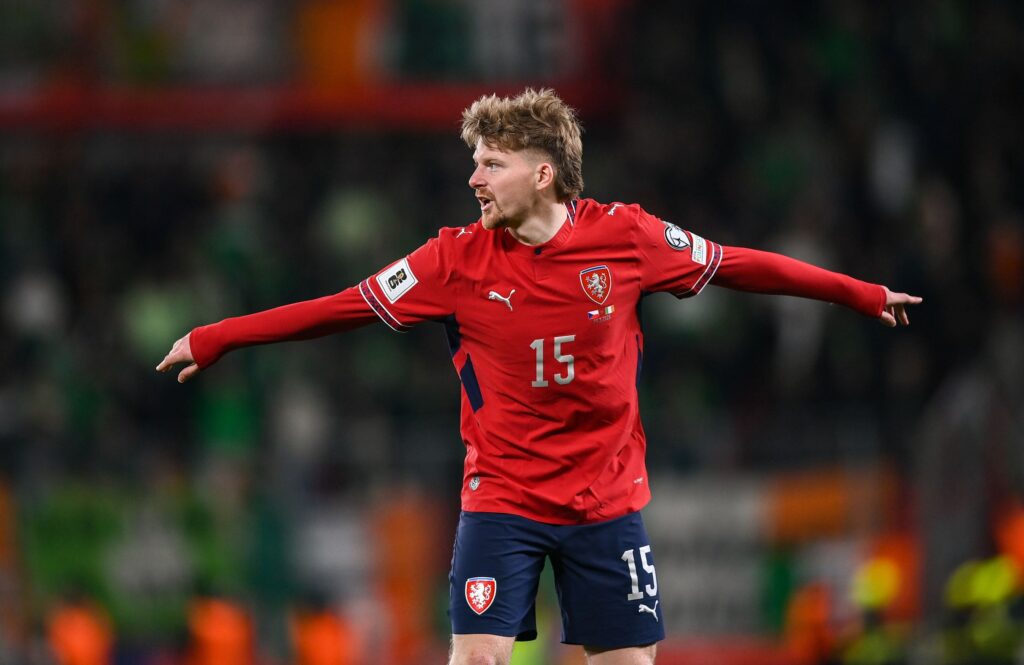 vale-vaga-na-copa:-onde-acompanhar-republica-tcheca-x-dinamarca