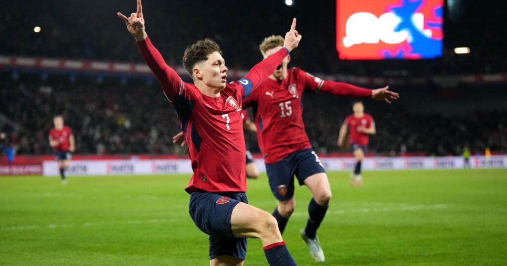 republica-tcheca-supera-dinamarca-e-se-classifica-para-a-copa-do-mundo