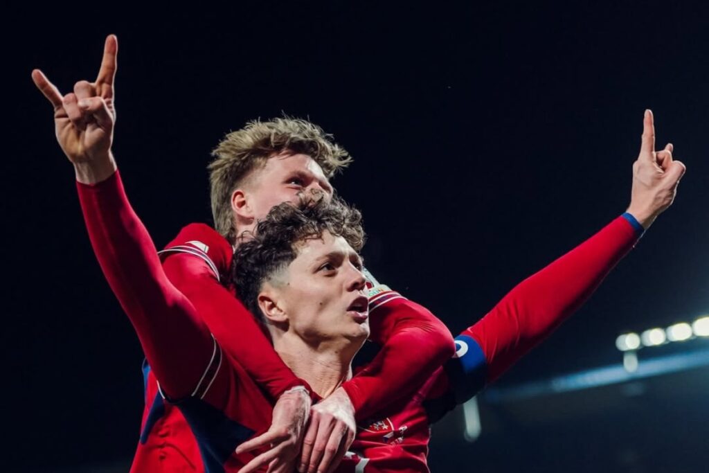 republica-tcheca-vence-dinamarca-e-volta-para-copa-apos-20-anos