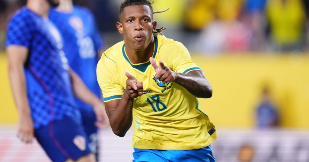 galvao-diz-que-brasil-nao-empolga,-mas-cre-em-boa-campanha-na-copa-do-mundo