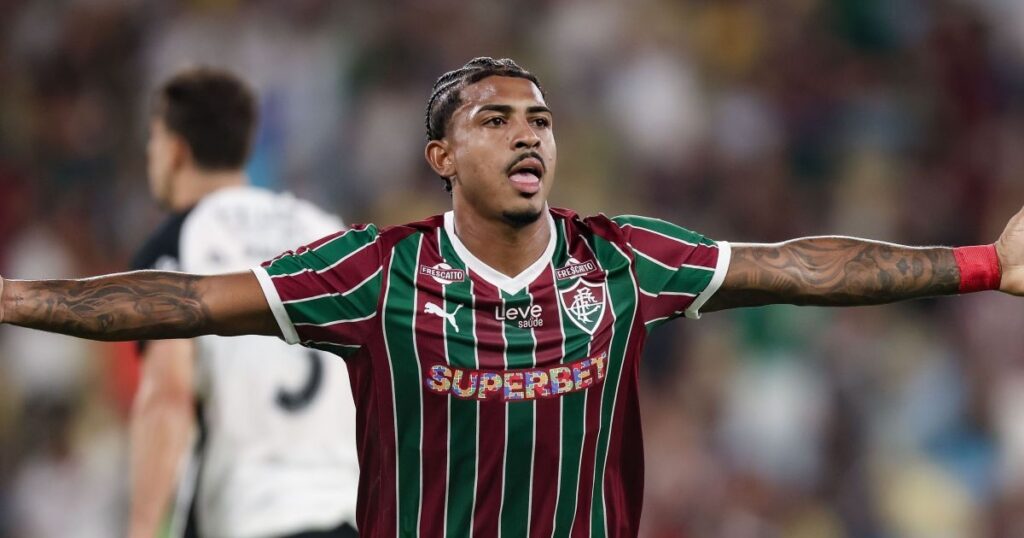 brasileirao:-fluminense-atropela-corinthians,-vence-e-e-vice-lider