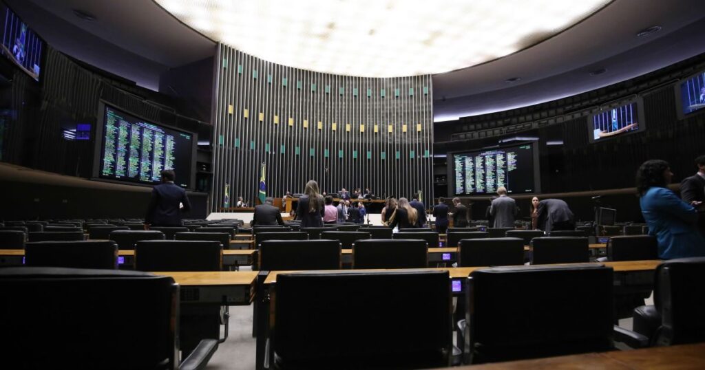 fase-final-da-janela-partidaria-consolida-tamanho-do-pl-e-perdas-no-uniao