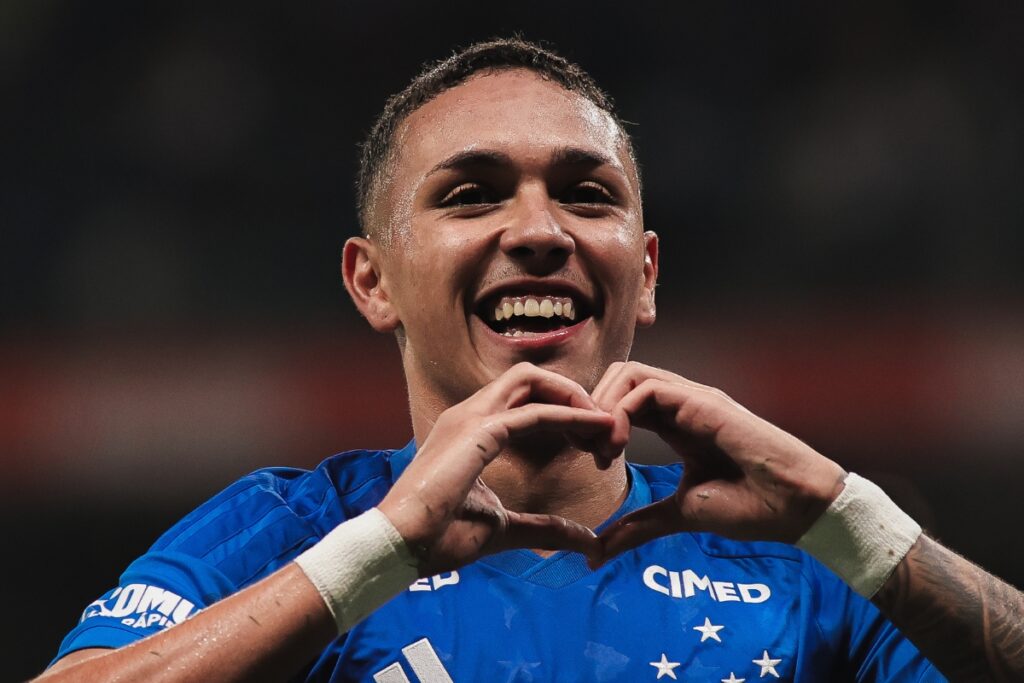 cruzeiro-quebra-jejum-e-vence-pela-primeira-vez-no-brasileirao.-veja-video