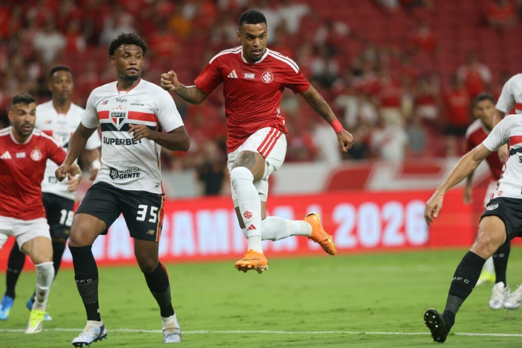 brasileirao:-internacional-e-sao-paulo-empatam-em-1-x-1-no-beira-rio.-veja-video