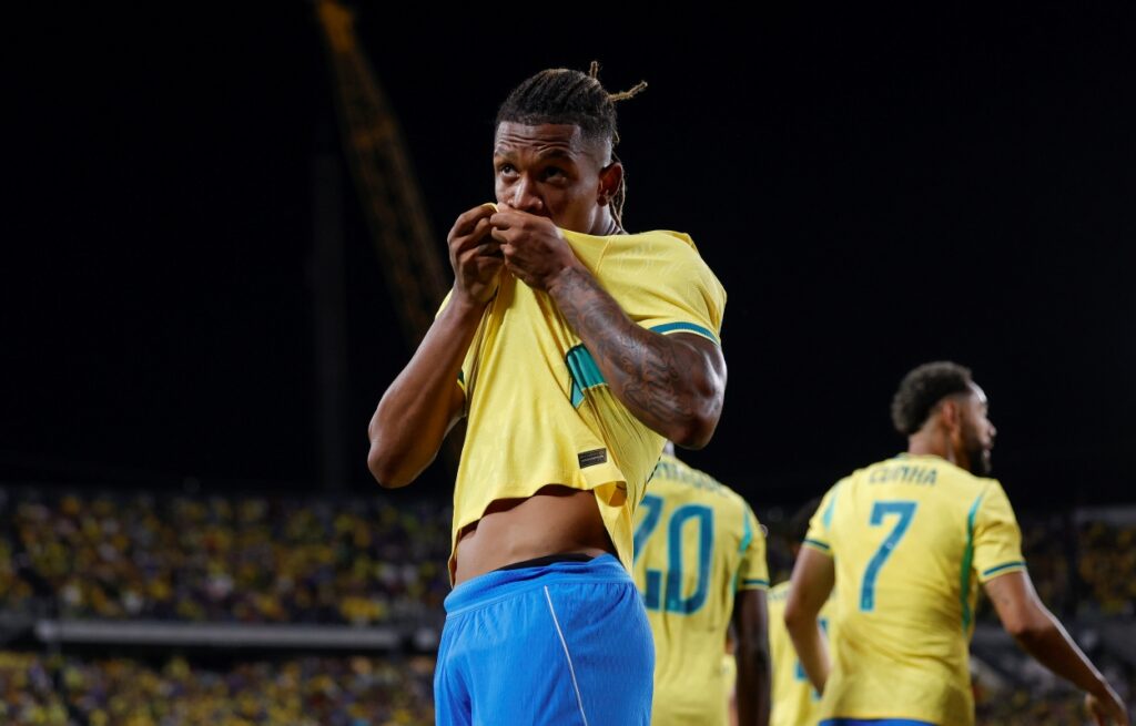 jornal-coloca-brasil-como-4o-favorito-ao-titulo-mundial;-veja-lista