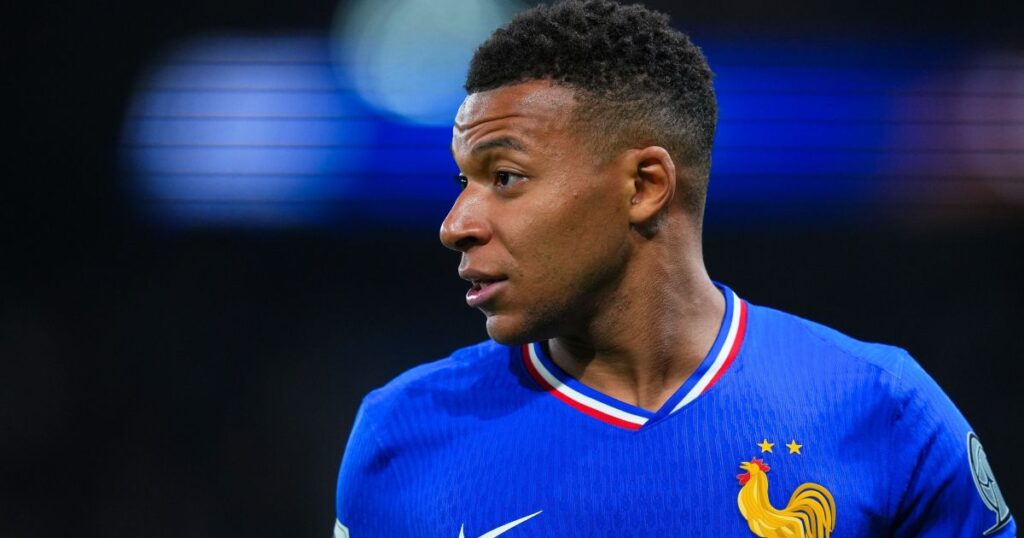 por-racismo,-mbappe-revela-que-quase-abandonou-a-selecao-da-franca