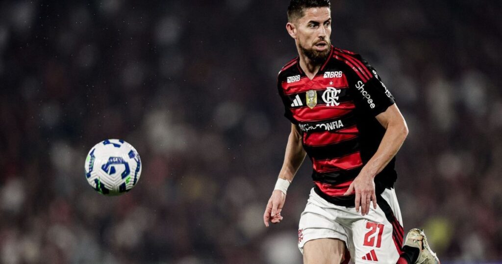jorginho-reforca-cobranca-ao-elenco-do-flamengo:-“cada-um-olhar-para-si”