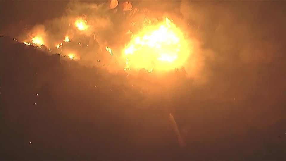 incendios-florestais-levam-a-ordem-de-evacuacao-na-california