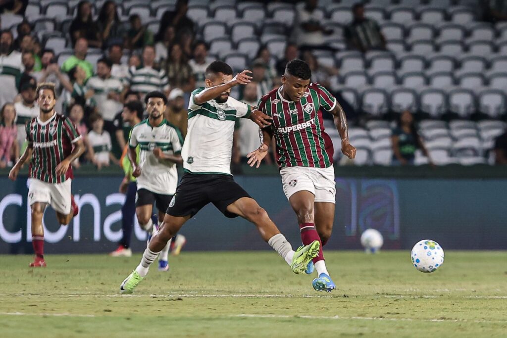 coritiba-e-fluminense-empatam-pela-10a-rodada-do-brasieirao.-veja-video