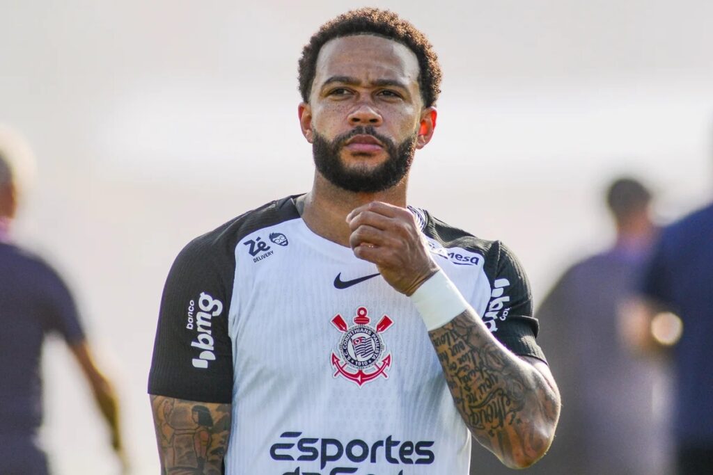 diniz-pede-renovacao-de-depay-com-o-corinthians:-“espero-que-fique”