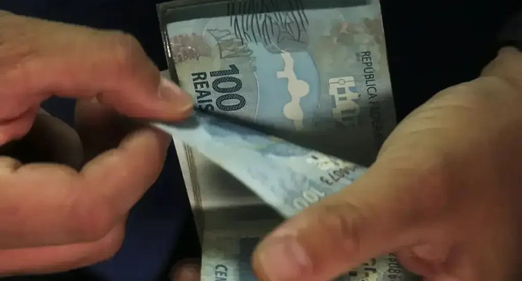 desenrola-2.0-pode-ter-limite-para-novas-dividas-com-bets,-diz-durigan