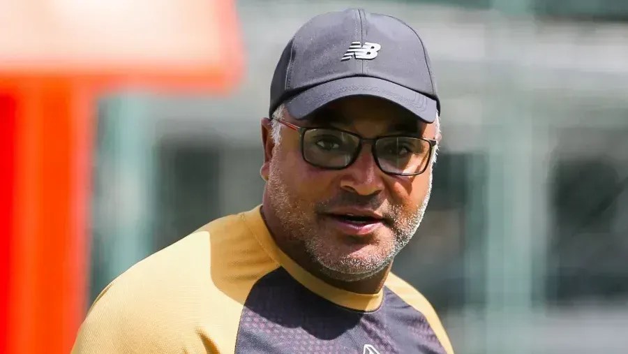 roger-machado-completa-um-mes-no-sao-paulo;-veja-aproveitamento