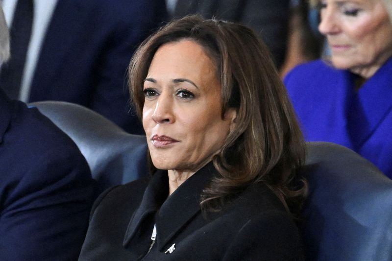 kamala-harris-diz-que-esta-“pensando”-em-disputar-presidencia-em-2028