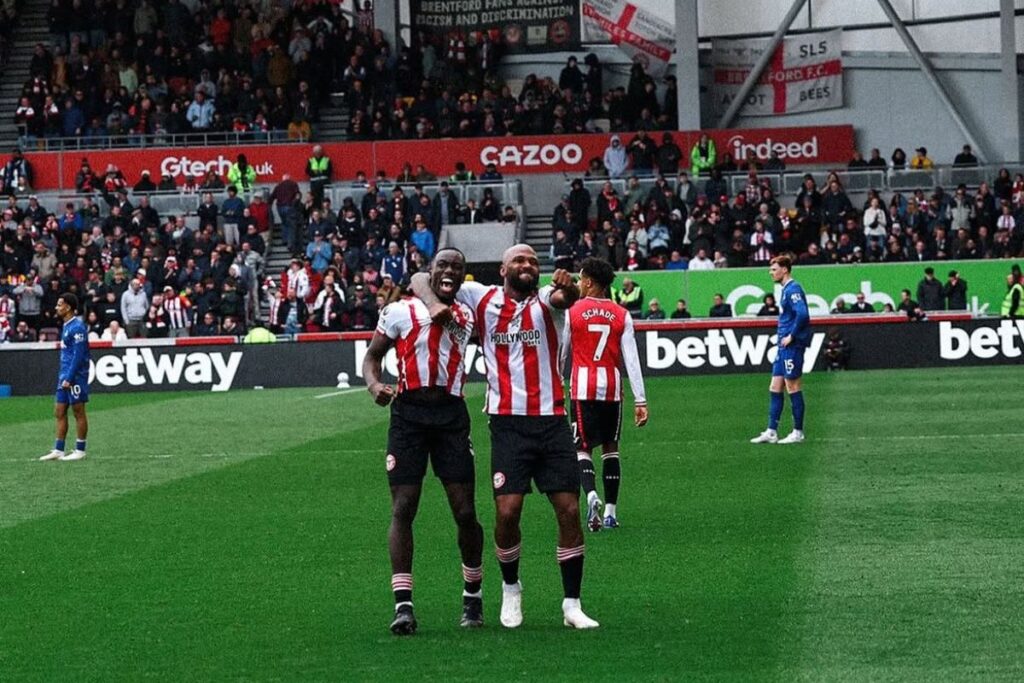 igor-thiago-marca-dois-pelo-brentford-em-empate-contra-everton