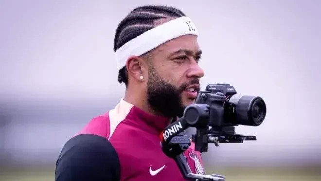 corinthians:-memphis-se-defende-e-manda-recado-antes-do-derbi