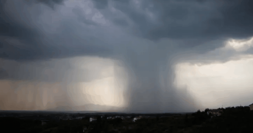 chuva-forte-atinge-varias-regioes-do-brasil-neste-domingo-(12)