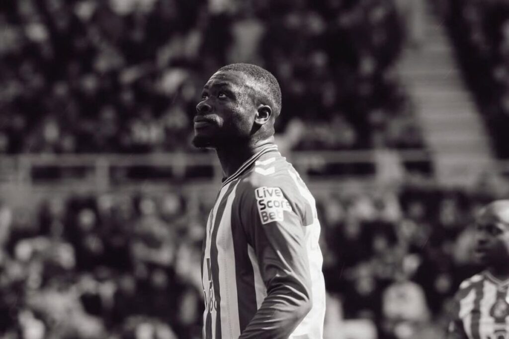 premier-league:-sunderland-denuncia-racismo-apos-jogo-contra-tottenham