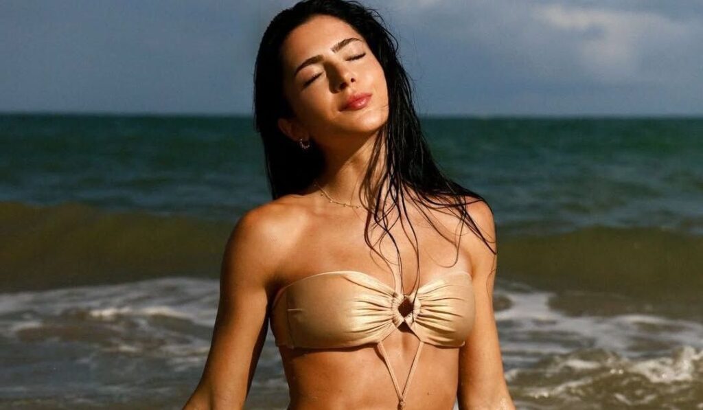 jade-picon-compra-livro-pela-capa,-mas-desiste-de-ler;-entenda